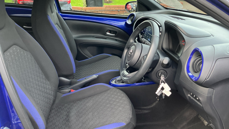 Toyota Aygo X 1.0 VVT-i Edge 5dr Auto Petrol Hatchback